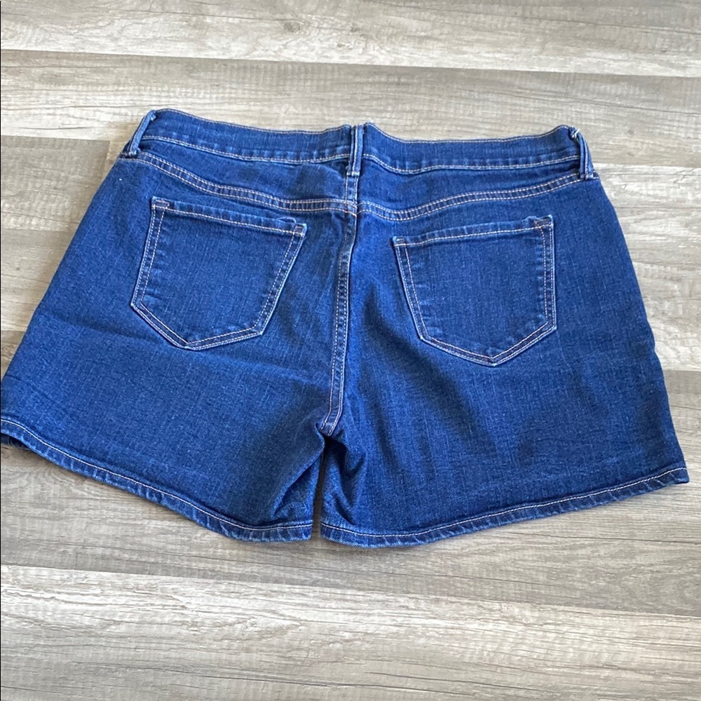 💜 2/$25 Classic Blue Jean Shorts with Clean Hem - Picture 2 of 2